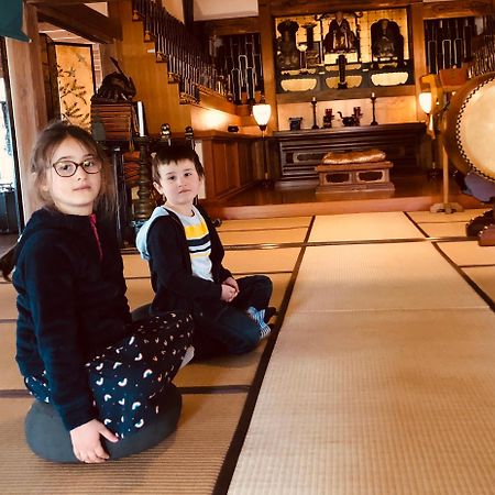 Ryutakuzenji 宿坊 Takasaki Bagian luar foto
